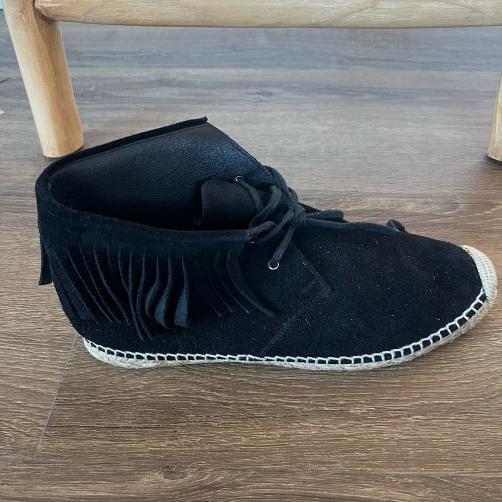 Saint Laurent Black Suede Chukka Boots. NWT - Picture 6 of 7